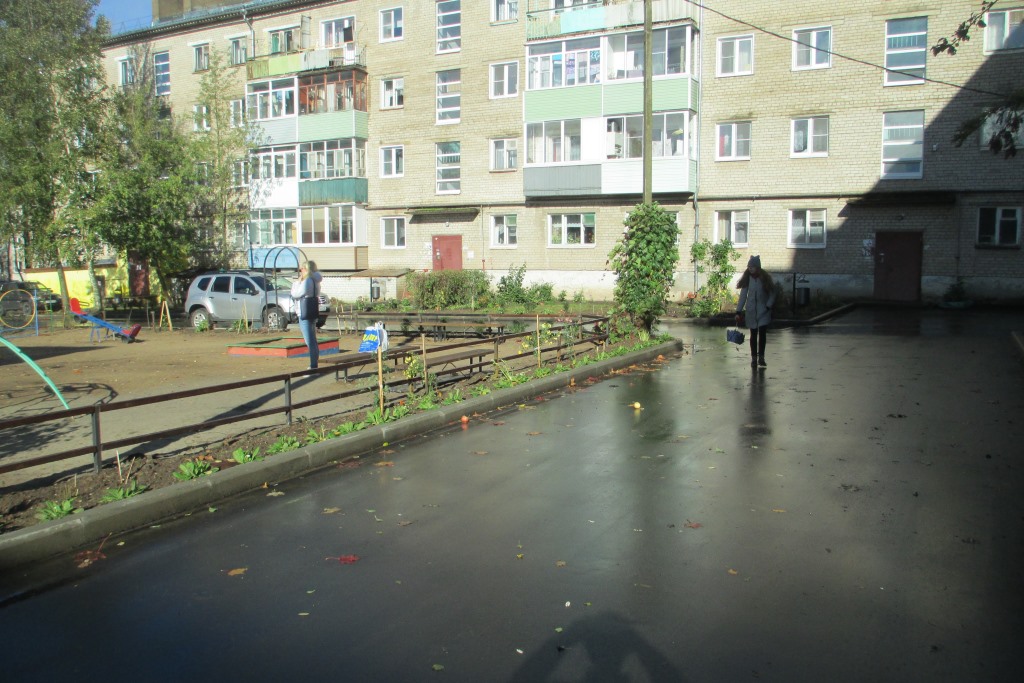 В рамках губернаторской программы «Решаем вместе!» в Данилове Ярославской области благоустроены парк и два двора