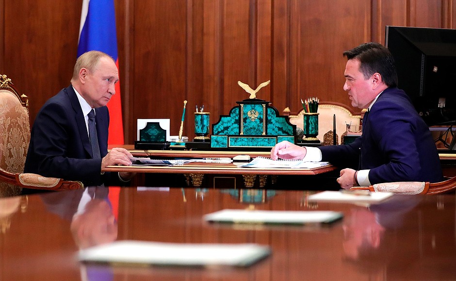 11 июля 2022 года. Москва, Кремль. Встреча с губернатором Московской области Андреем Воробьёвым. Фото: пресс-служба Президента РФ