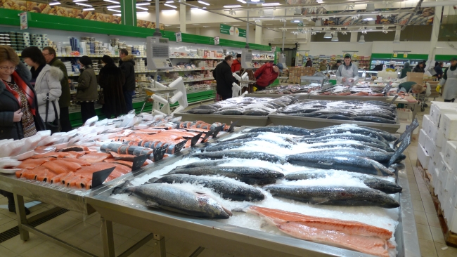 Приморские производители рыбопродукции налаживают прямые связи с сетями розничной торговли Курской области