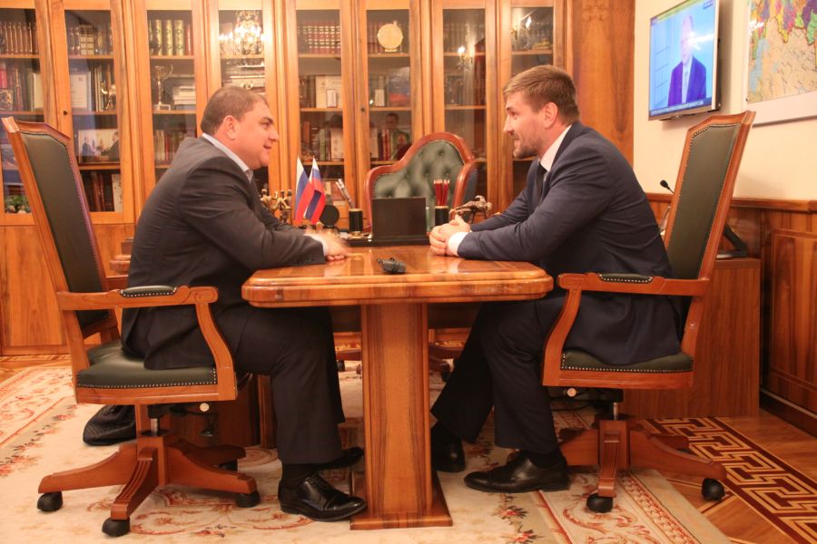 Вадим Потомский обсудил идею создания в Орле центра единоборств с четырехкратным чемпионом мира по самбо Виталием Минаковым