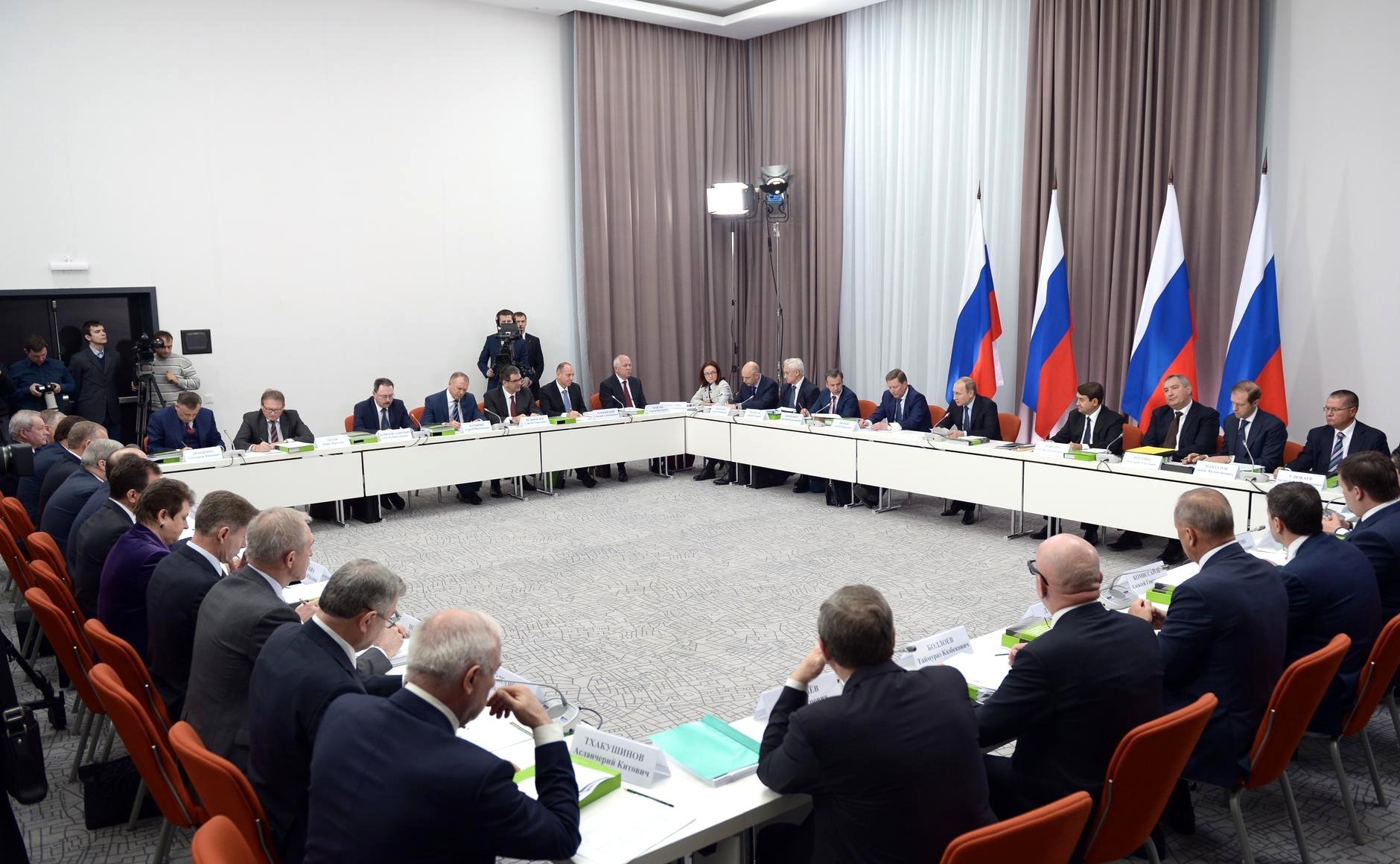 Анатолий Артамонов принял участие в заседании президиума Госсовета РФ
