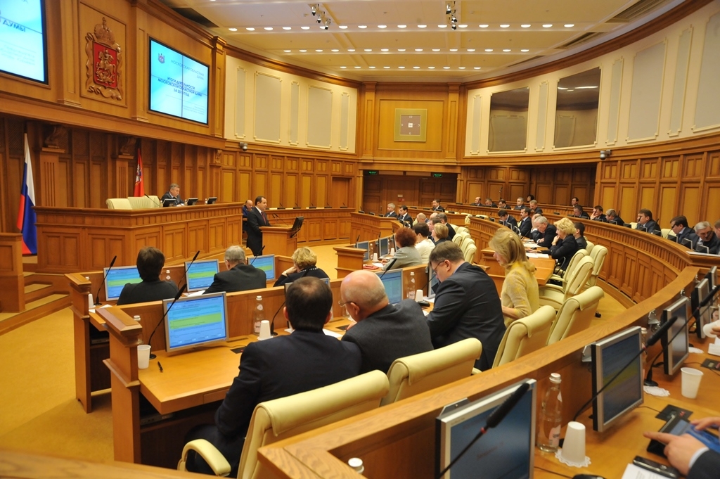 Мособлдума приняла закон о расширении вдвое Общественной палаты