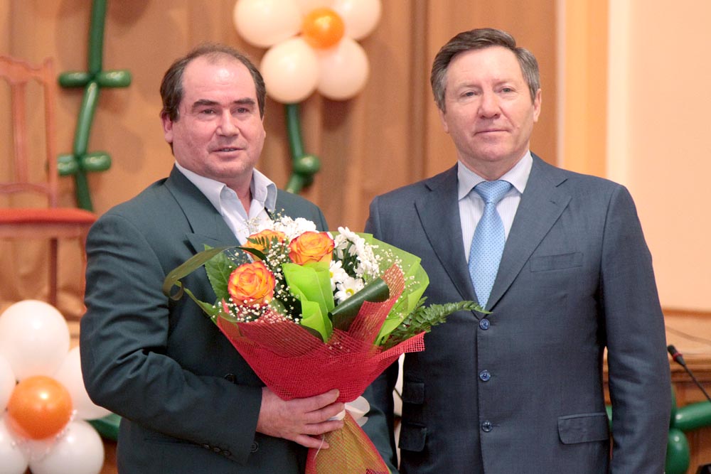 Олег Королев: "Вручая награду лучшим отцам, мы утверждаем ценность семьи"