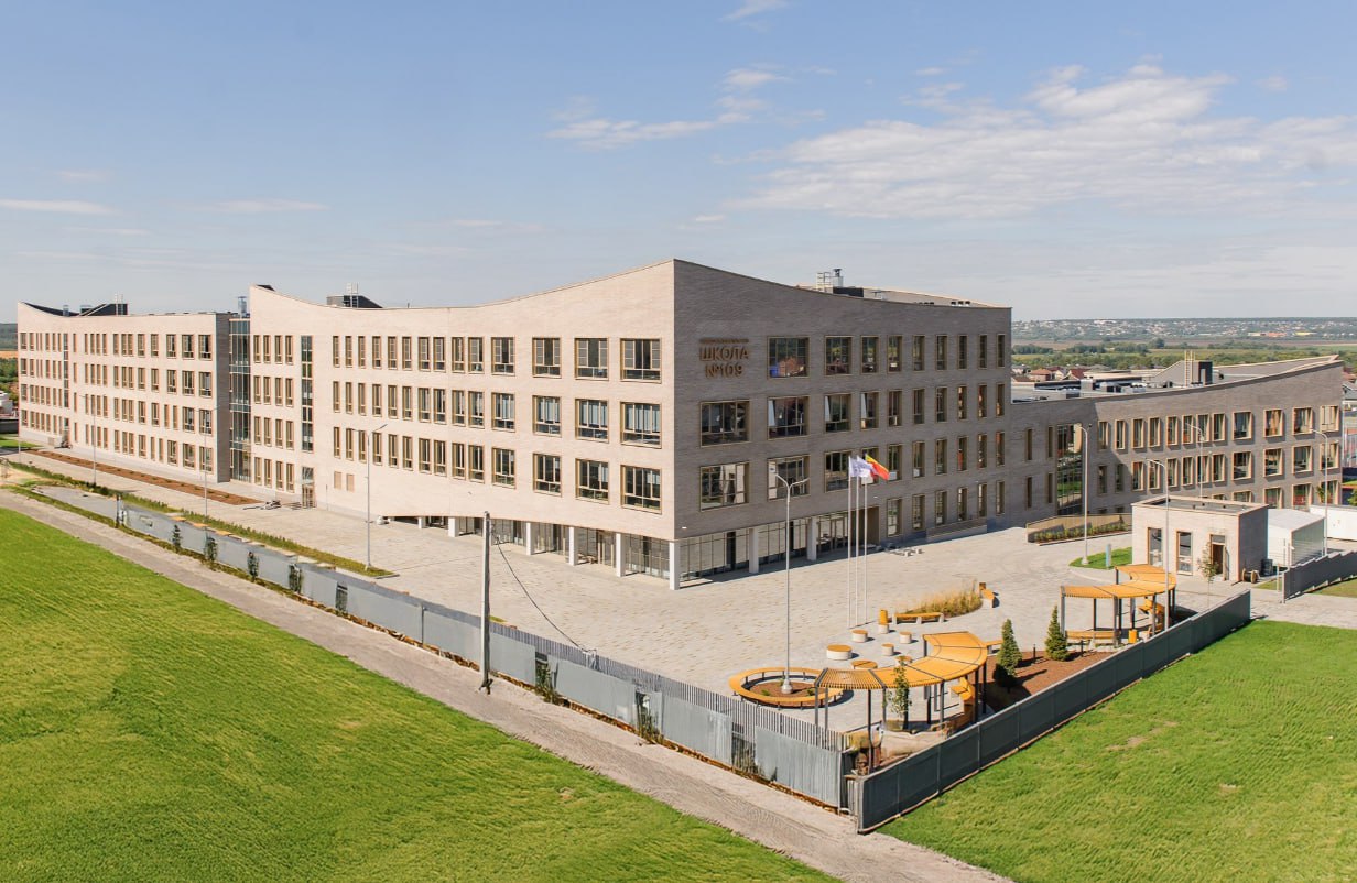 Воронеж, улица Покровская, 18. Здание школы № 109. Фото: тг-канал губернатора Воронежской области А.Гусева