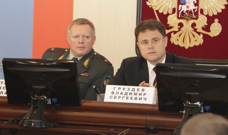 В регионе будет усилена работа по привлечению кадров наркологической службы