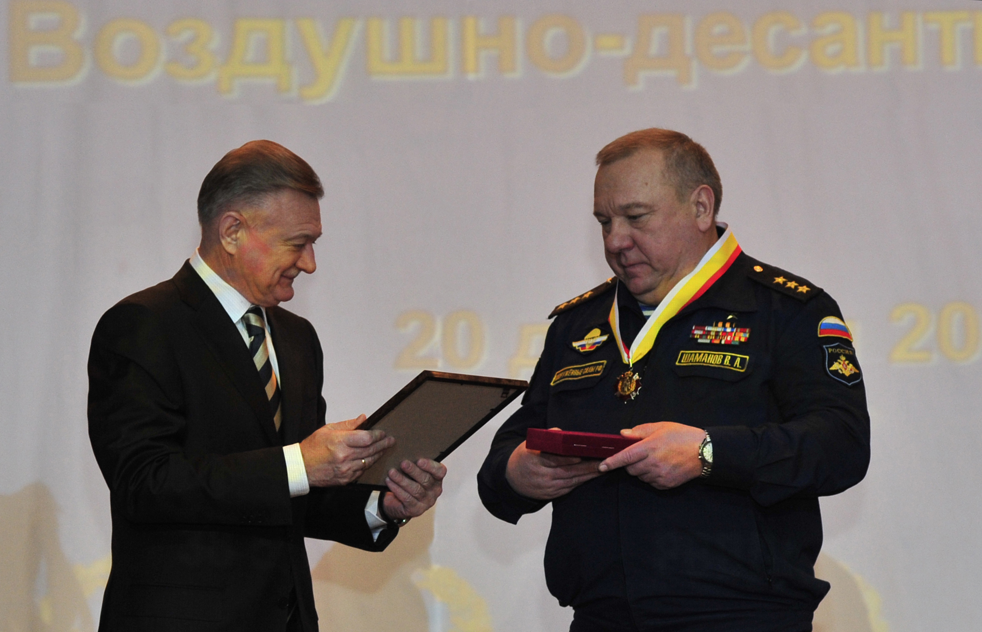 Командующему ВДВ Владимиру Шаманову присвоено звание «Почетный гражданин Рязанской области»