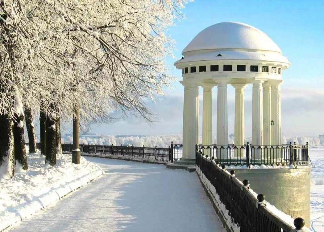 Ярославль, Волжская набережная. Фото: официальный портал Ярославской области yarregion.ru
