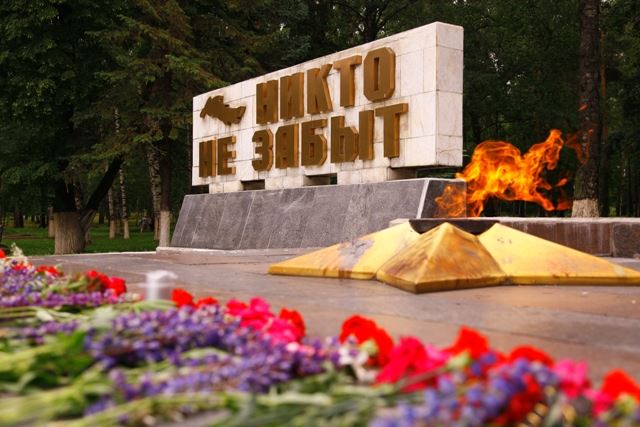 Народная летопись памяти передана Сергеем Ситниковым в костромской музей